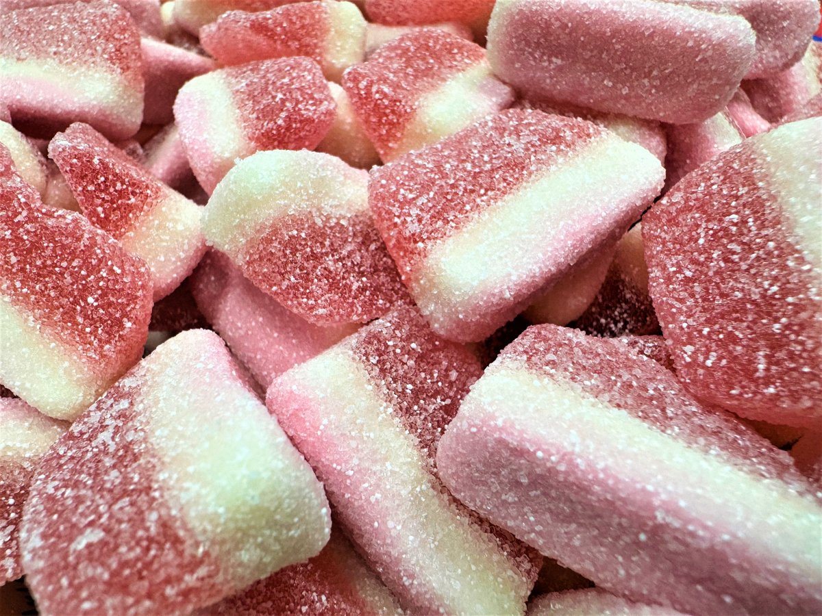 Happy Candy® Sour Strawberry Slices — Happy Candy UK LTD