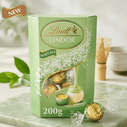 Lindt LINDOR Matcha White Chocolate Truffles Box 200g